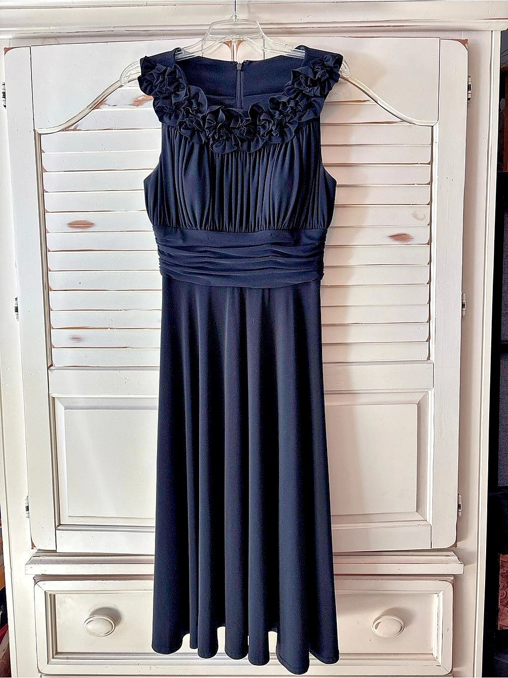 Jessica Howard Black Ruffle Maxi Dress Size 10 Like New